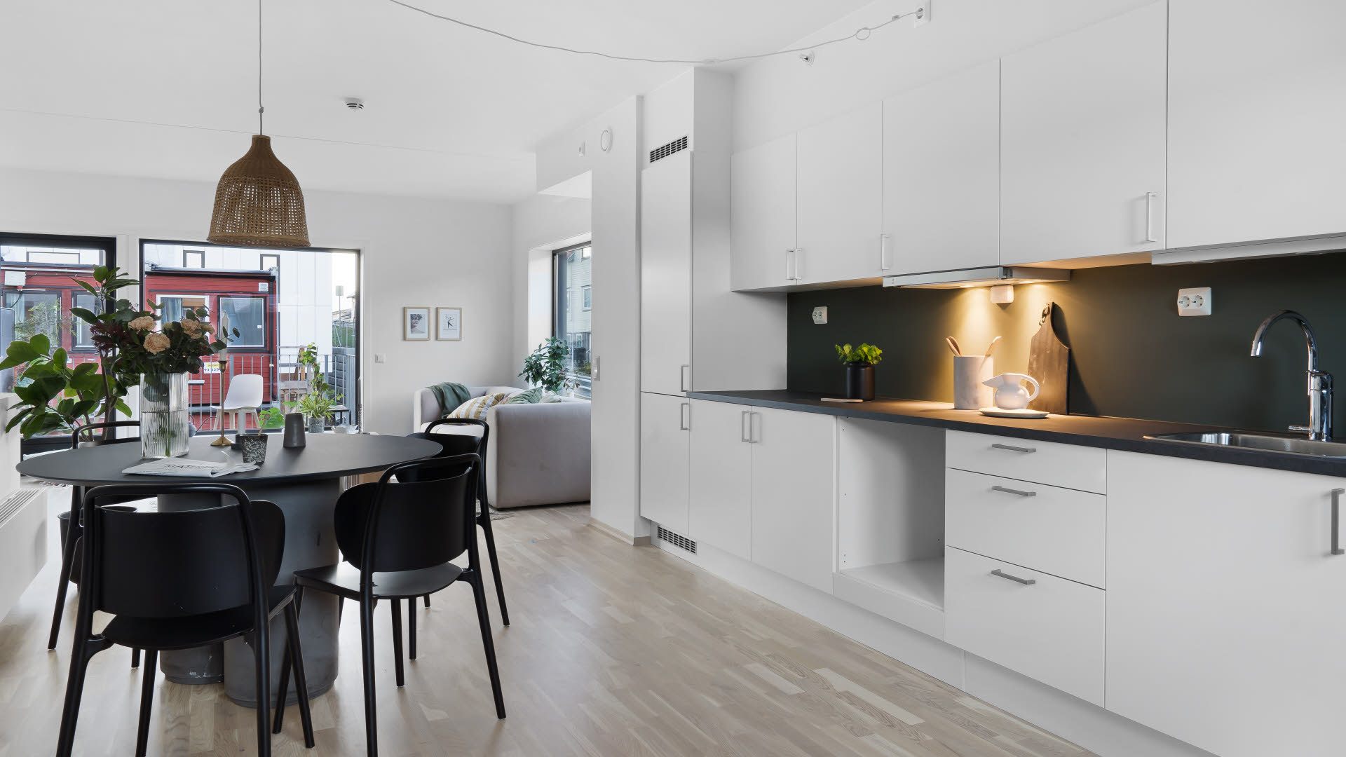 Saras Hage 201_Kjøkken_2.jpg