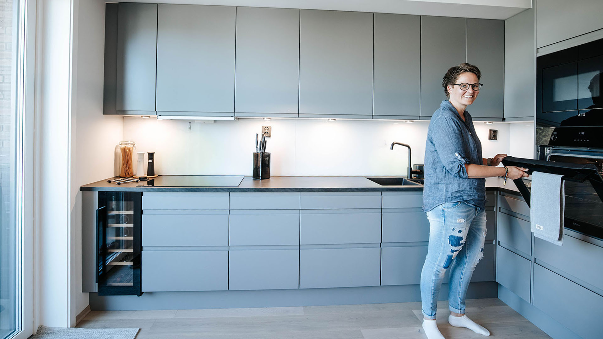 129474_Case_Strømmen Verksted_kjøkken_1920x1080_rettvinklet.jpg