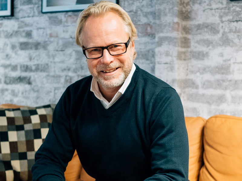 BYRÅLEDER: Jan Villard leder merkevarebyrået Heads & Tales. Selskapet startet opp i 2011 og de er i dag åtte ansatte